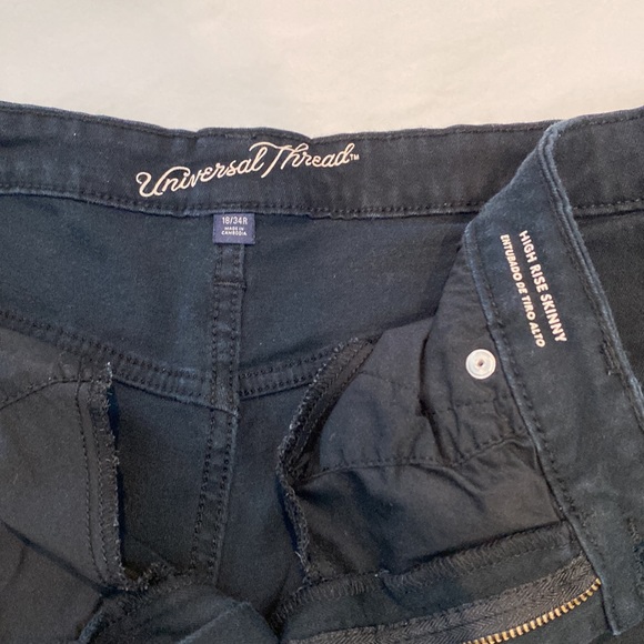 Black jeans - Picture 2 of 2